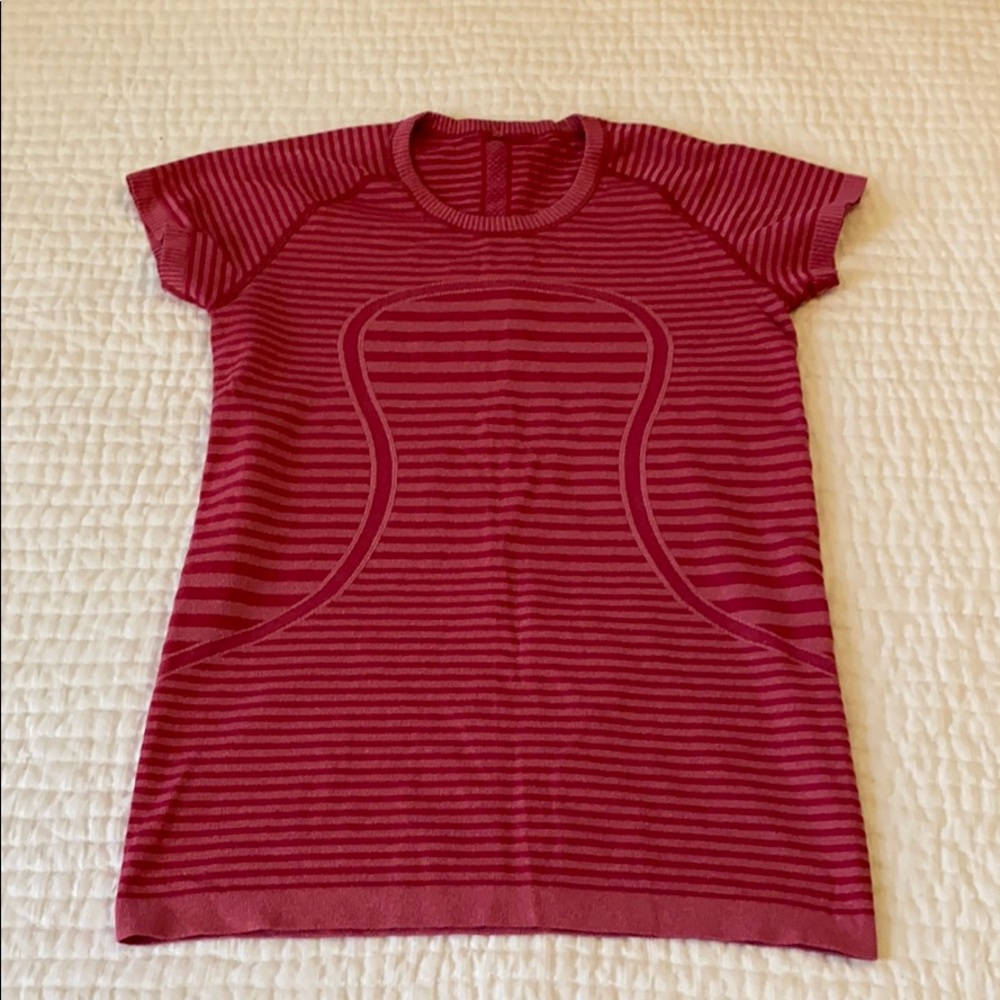 Lululemon swiftly short sleeve. Size 10